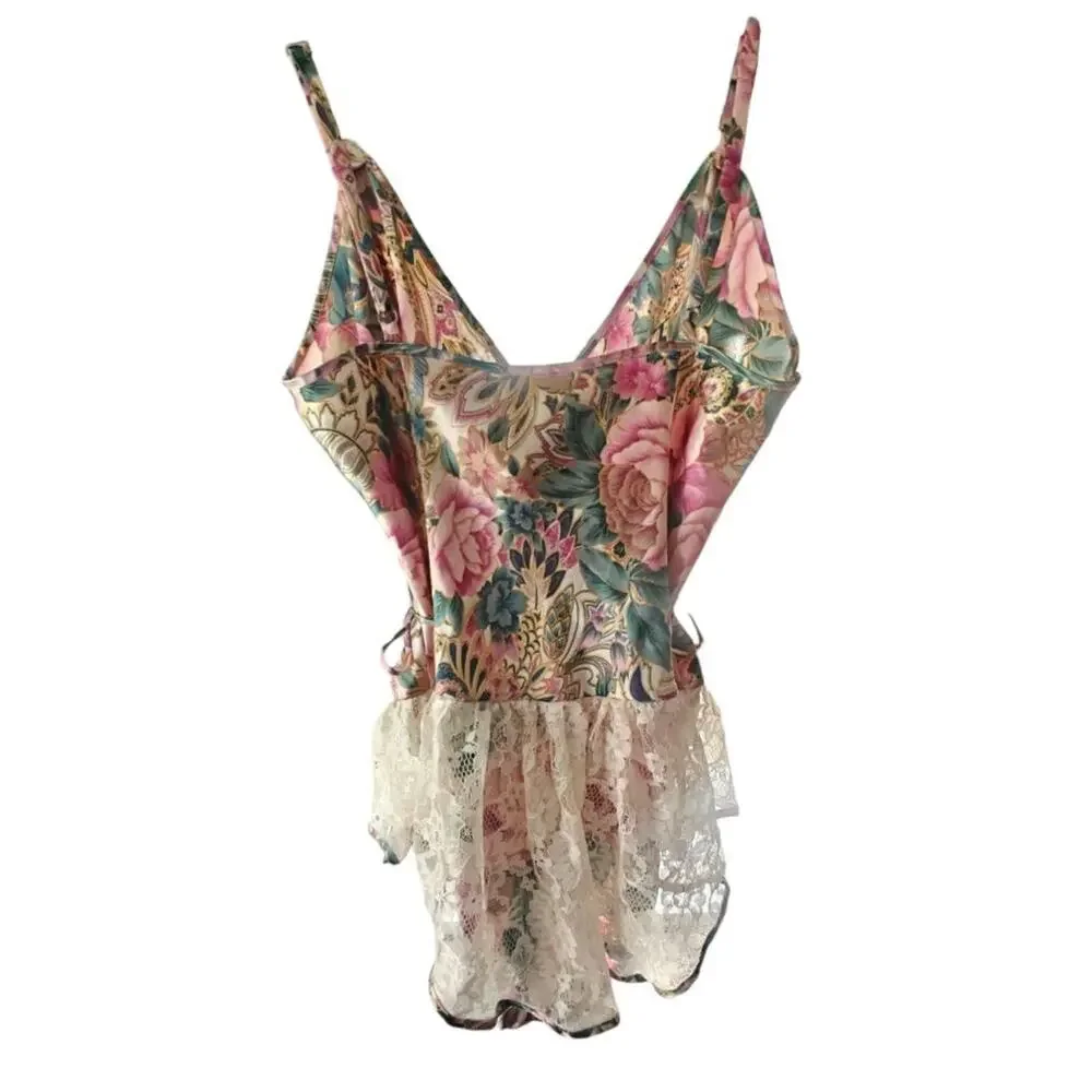 Vintage Y2K Victoria Secret floral teddy sz M